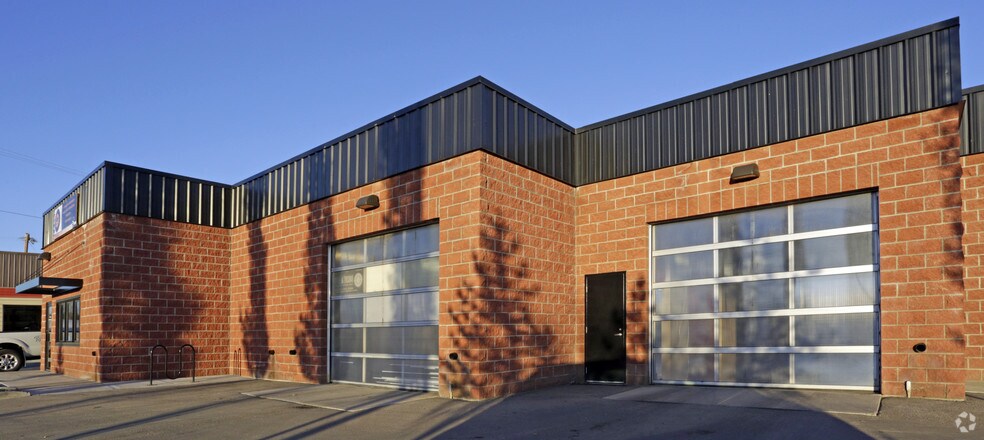 More Photos Of 1103 N Railway St, Okotoks Carwash For Lease