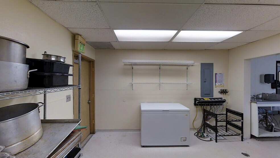 More Photos Of 270-276 N 5th St, Coalinga Storefront For Sale