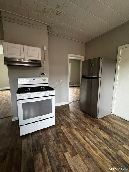 More Photos Of 21 Williams St, Hartford Apartments For Sale