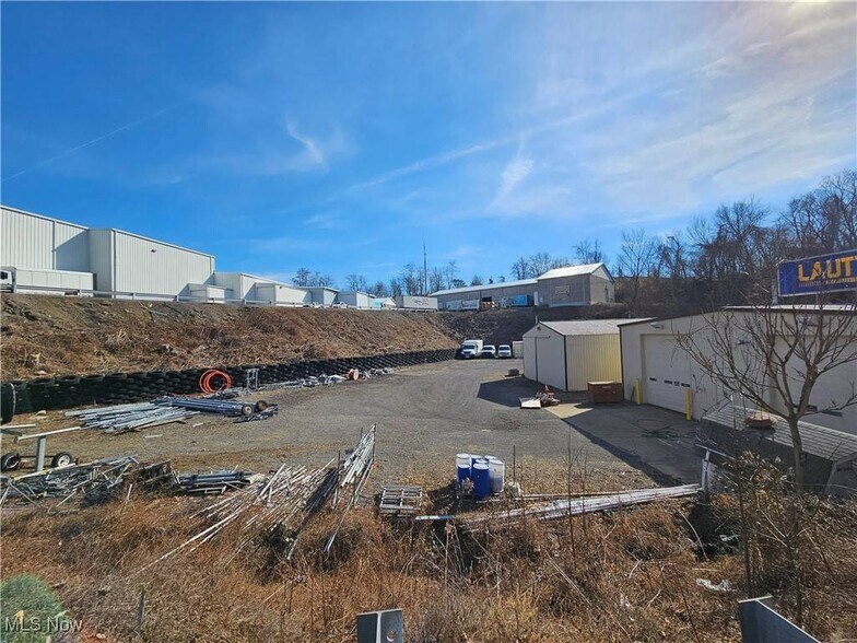 More Photos Of 1344 Cove Rd, Weirton Flex For Lease