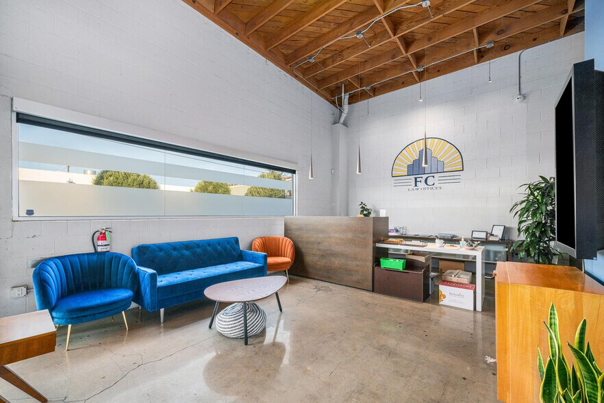 More Photos Of 1342 Coronado Ave, Long Beach Loft Creative Space For Lease