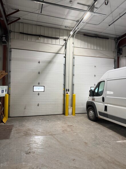 More Photos Of 4803 Michaels Dr, Appleton Freestanding For Sale