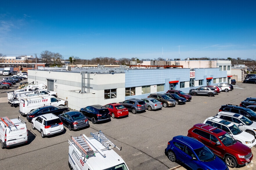 More Photos Of 150 Eileen Way, Syosset Warehouse For Lease