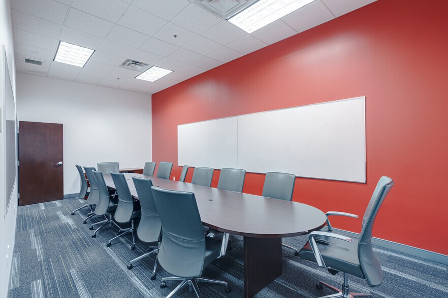 More Photos Of 305 Tech Park Dr, La Vergne Flex For Sale