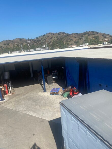 More Photos Of 9281 Borden Ave, Sun Valley Unknown For Lease