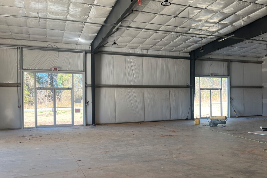 More Photos Of 670 Old Hull, Athens Flex For Lease