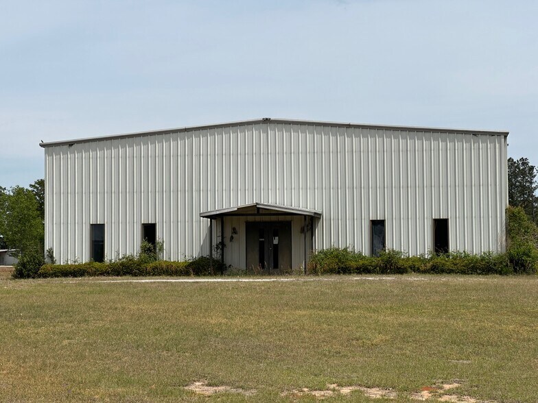 More Photos Of 1206 Shannon Blvd, Louisville Industrial For Sale