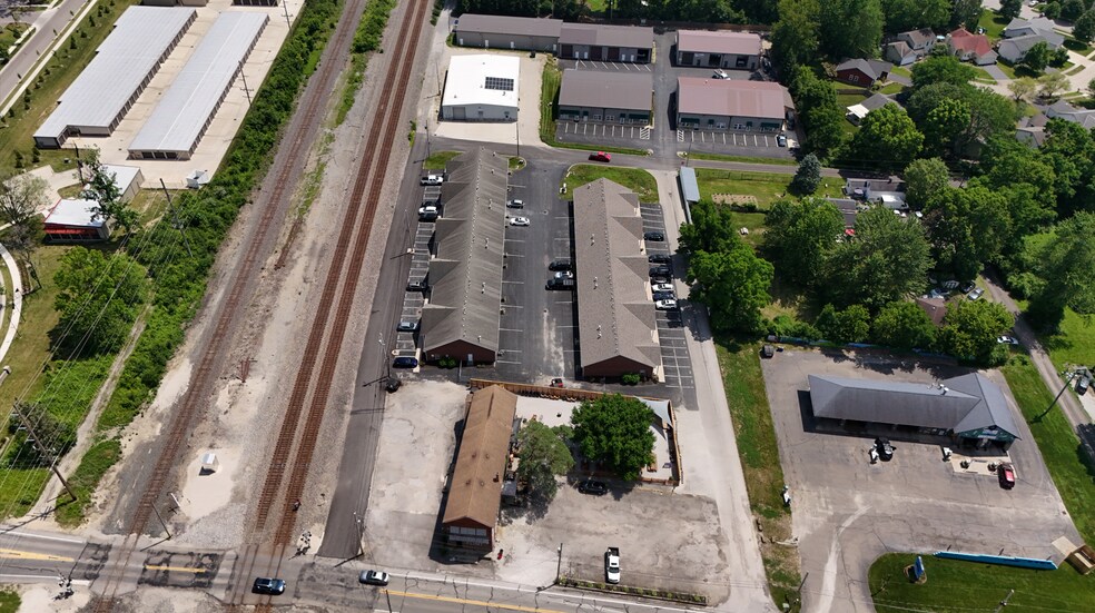 More Photos Of 7909-7925 Station St, Columbus Flex For Lease