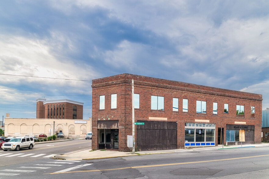 More Photos Of 233 E Sullivan St, Kingsport Storefront For Sale