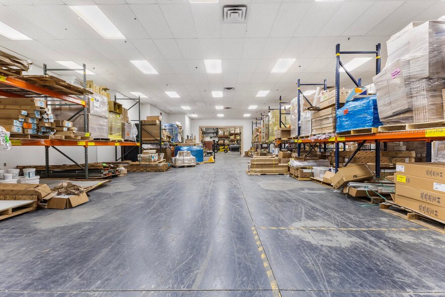 More Photos Of 5829 County Rd 41, Farmington Manufacturing For Lease