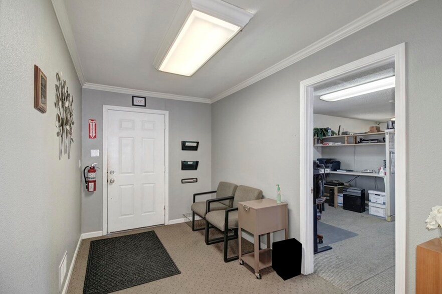 Primary Photo Of 3117 El Camino Ave, Sacramento Loft Creative Space For Lease
