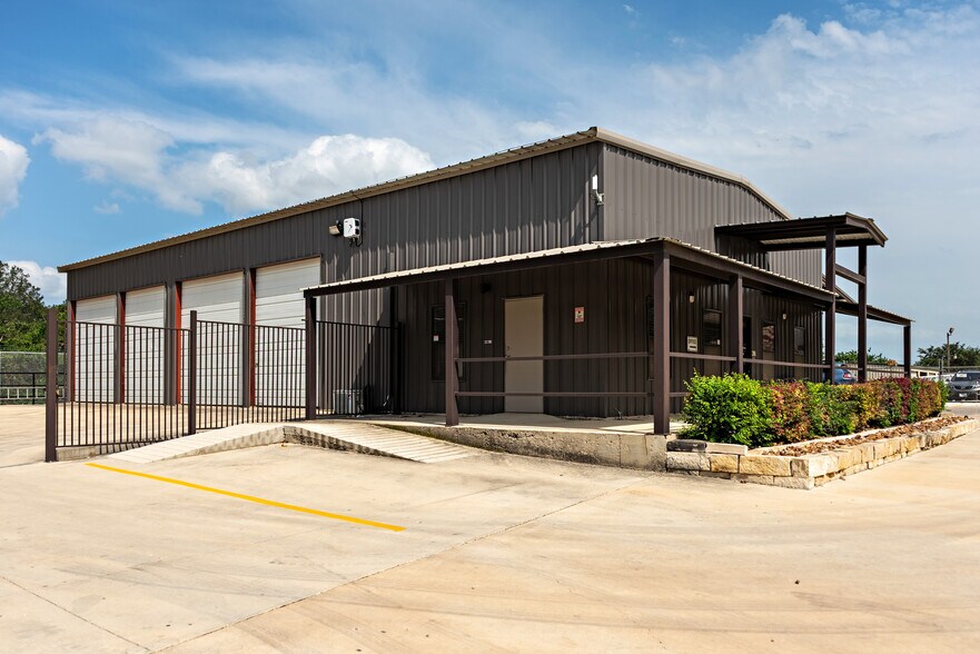More Photos Of 18838 FM 2252, San Antonio Warehouse For Lease