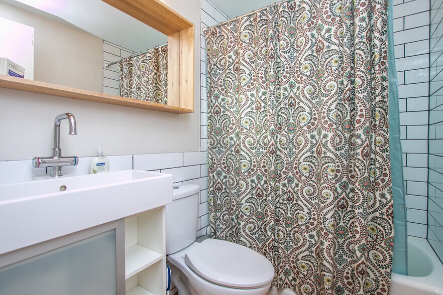 More Photos Of 821 N 3rd St, Phoenix Apartments For Sale