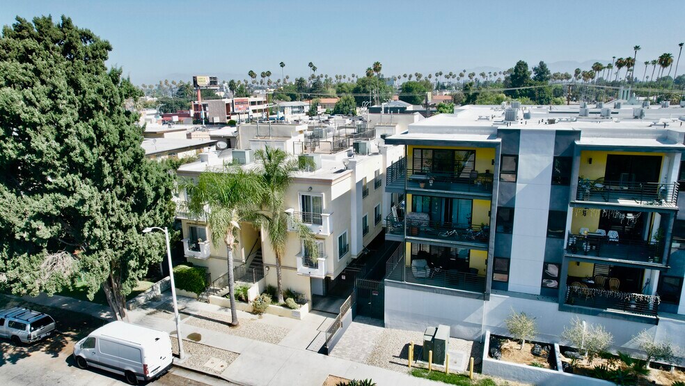 More Photos Of 14317 Friar St, Van Nuys Apartments For Sale