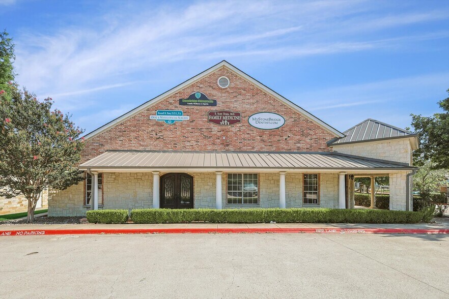 More Photos Of 5601-5605 Virginia Pky, McKinney Medical For Sale