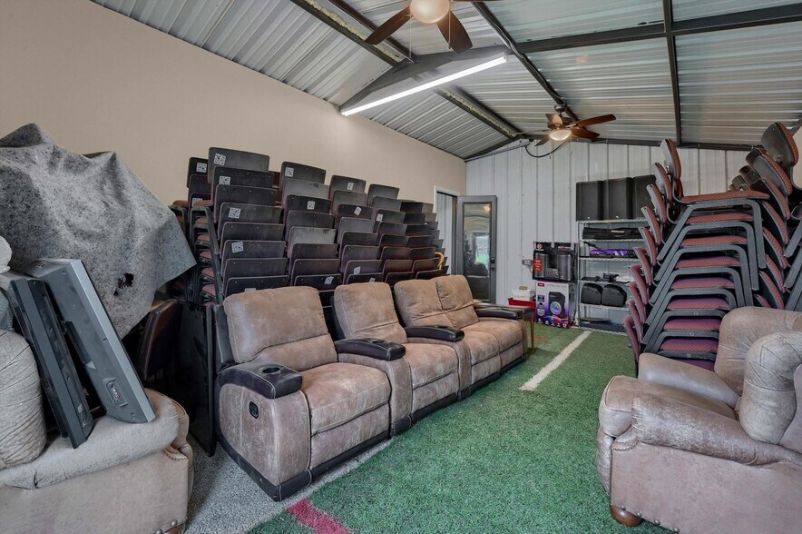 More Photos Of 9517 Collinsville fwy, Collinsville Industrial For Sale