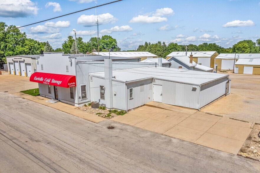 More Photos Of 101 S East St, Earlville Specialty For Sale