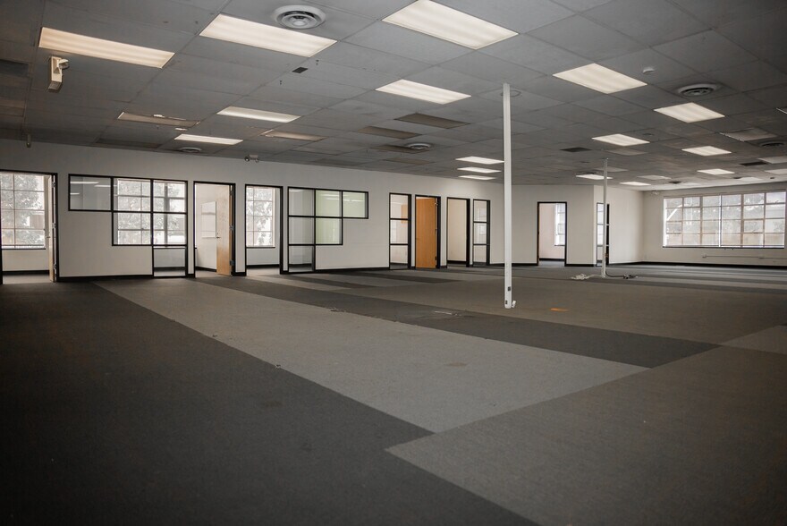 More Photos Of 650 Harrison St, San Francisco Flex For Lease