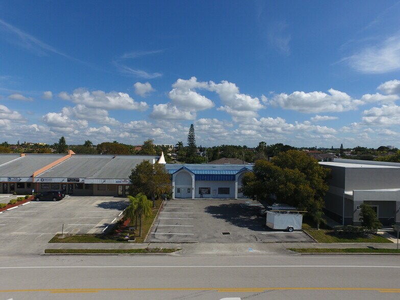 Primary Photo Of 4427 SE 16th Pl, Cape Coral Office For Lease