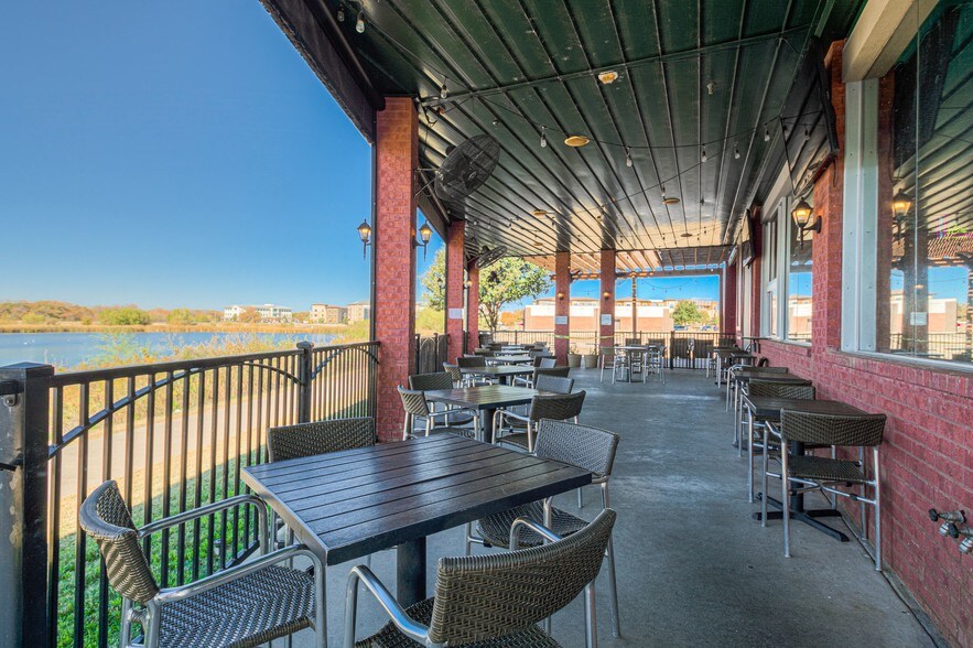 More Photos Of 3350 Unicorn Lake Blvd, Denton Restaurant For Lease