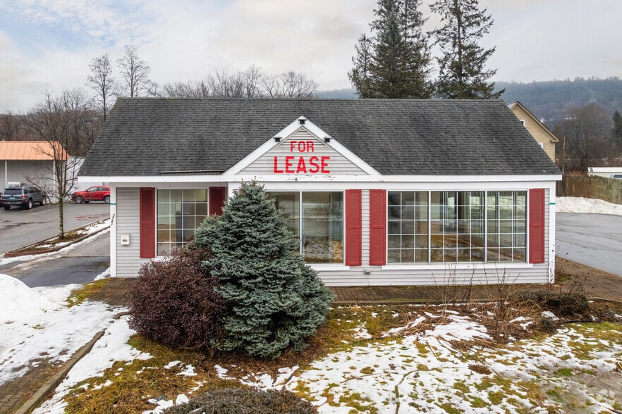 More Photos Of 2781 US Route 5 N, Windsor Fast Food For Sale