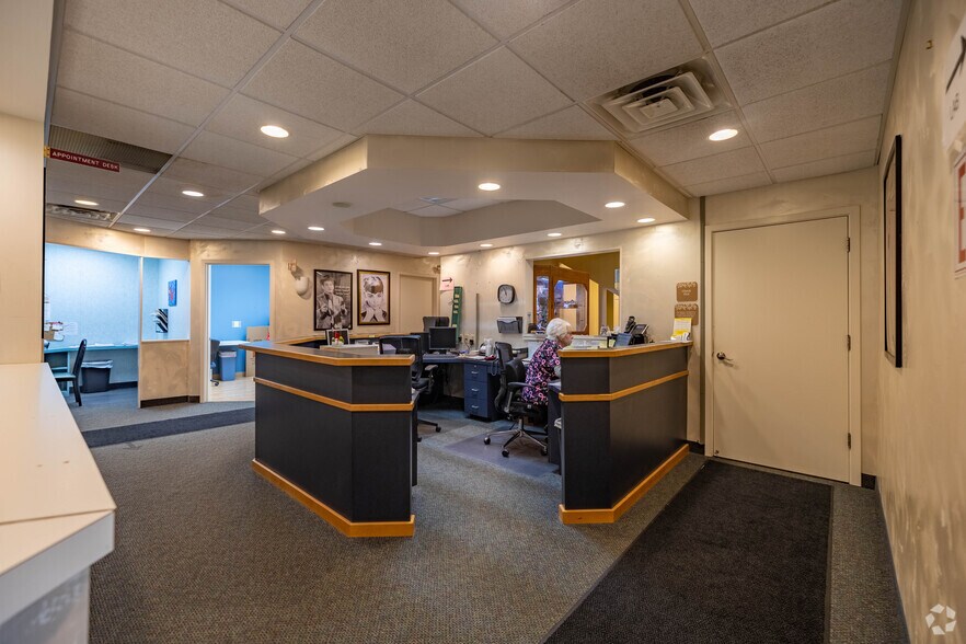 More Photos Of 24 Compton Rd, Cincinnati Medical For Sale