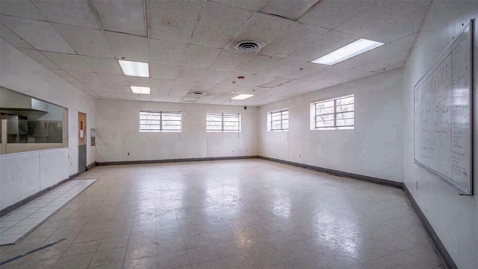 More Photos Of 701 S Cherry Ln, Fort Worth Rehabilitation Center For Sale