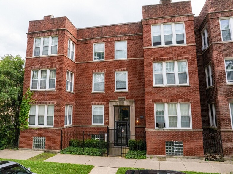 More Photos Of 1509 E 69th Pl, Chicago Apartments For Sale