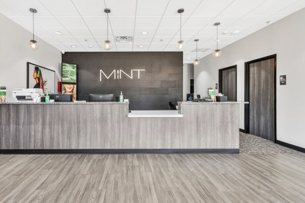 More Photos Of 19300 N 4th St, Covington Storefront Retail Office For Sale