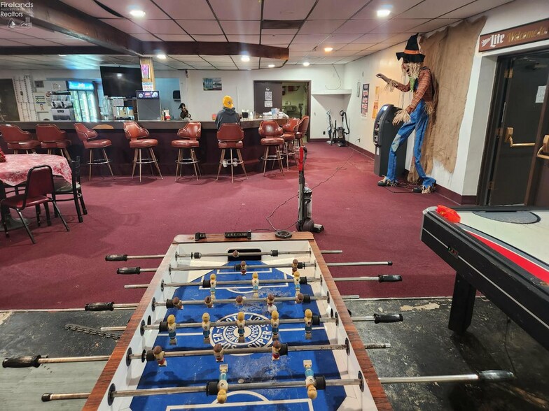 More Photos Of 3096 State Route 99 S, Willard General Retail For Sale