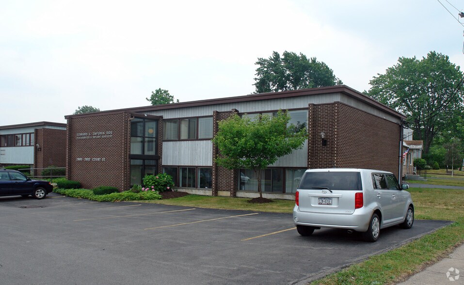 More Photos Of 2800-2802 Court St, Syracuse Medical For Sale