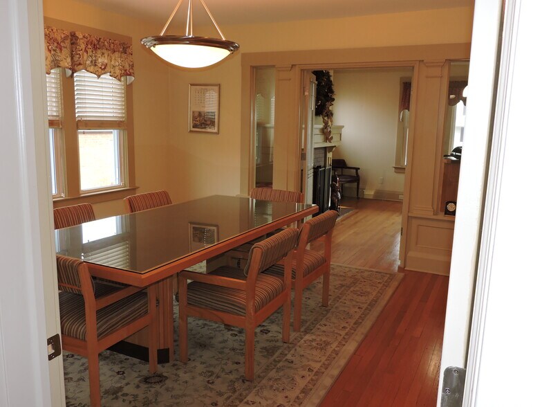 More Photos Of 280 Main St, Manchester Office For Sale