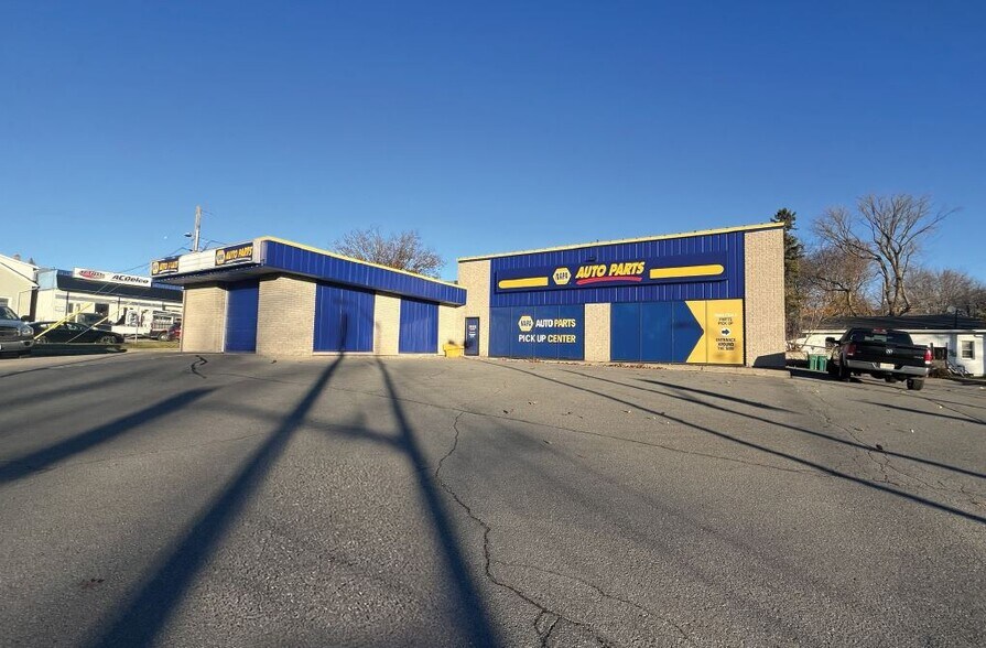 Primary Photo Of 77 Concession St, Kingston Auto Repair For Lease