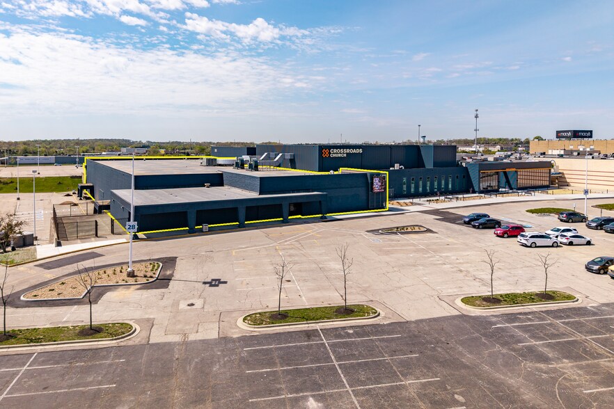 Primary Photo Of 2700 Miamisburg Centerville Rd, Dayton Department Store For Lease