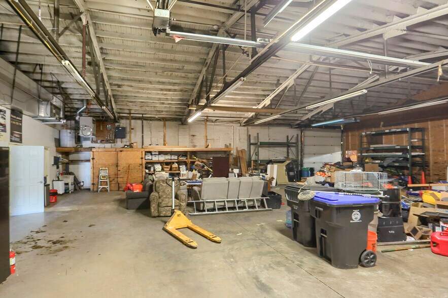 More Photos Of 1180 S Cameron St, Harrisburg Light Manufacturing For Lease
