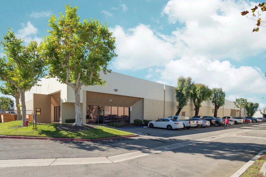 More Photos Of 1811 Riverview Dr, San Bernardino Unknown For Lease