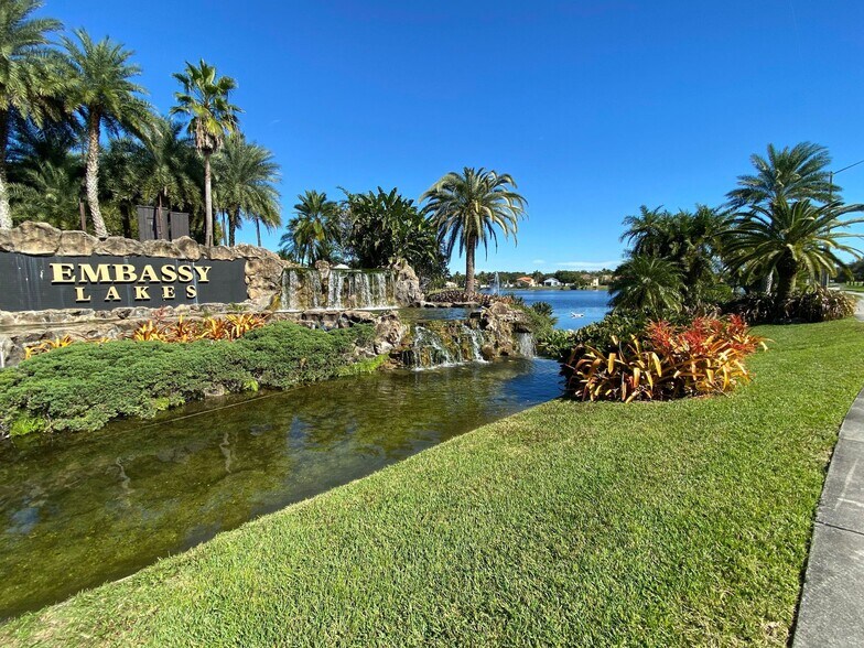 More Photos Of 2525 Embassy Dr S, Cooper City Office For Lease