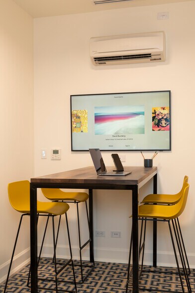 More Photos Of 2800 1st Ave, Seattle Coworking Space