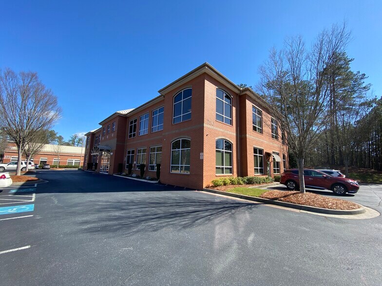 More Photos Of 250 Chastain Rd, Kennesaw Office For Lease