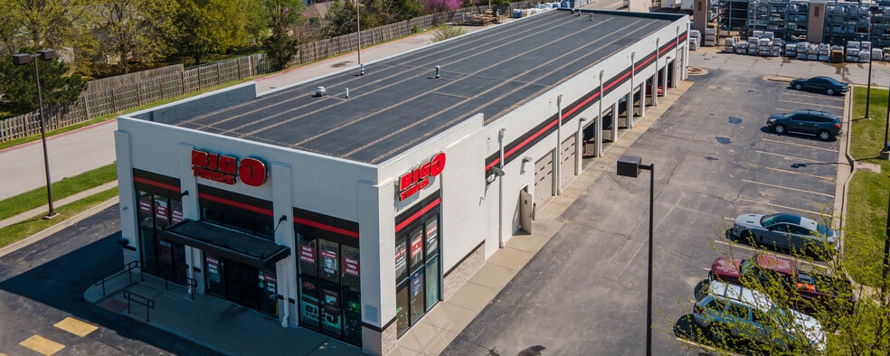 More Photos Of 1901 W Foxwood Dr, Raymore Auto Repair For Sale