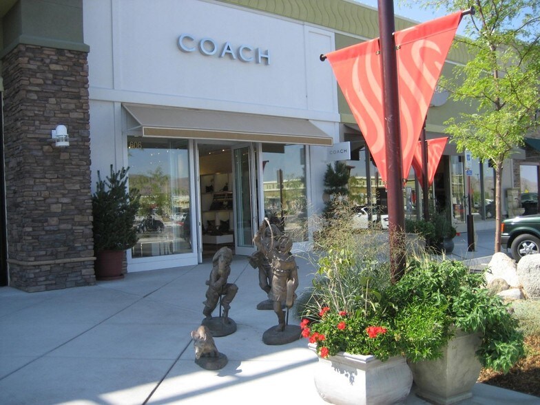 More Photos Of 13925 S Virginia St, Reno Unknown For Lease