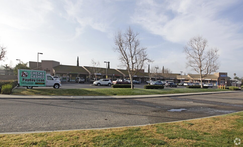 More Photos Of 655-695 E Lincoln Ave, Escondido Unknown For Lease