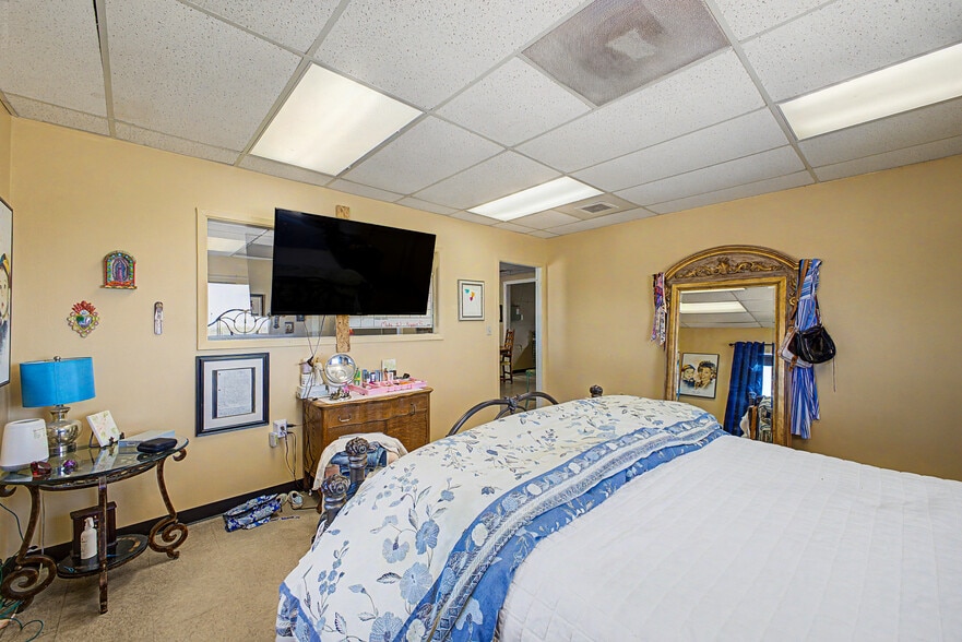 More Photos Of 407 E Main St, San Manuel Warehouse For Sale