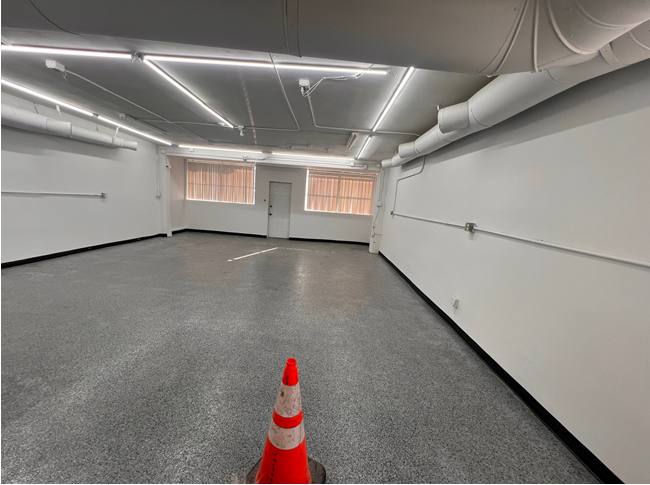 More Photos Of 7629 Foothill Blvd, Tujunga Industrial For Lease