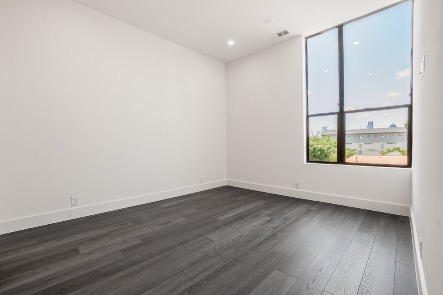 More Photos Of 4322 Roseland Ave, Dallas Apartments For Sale