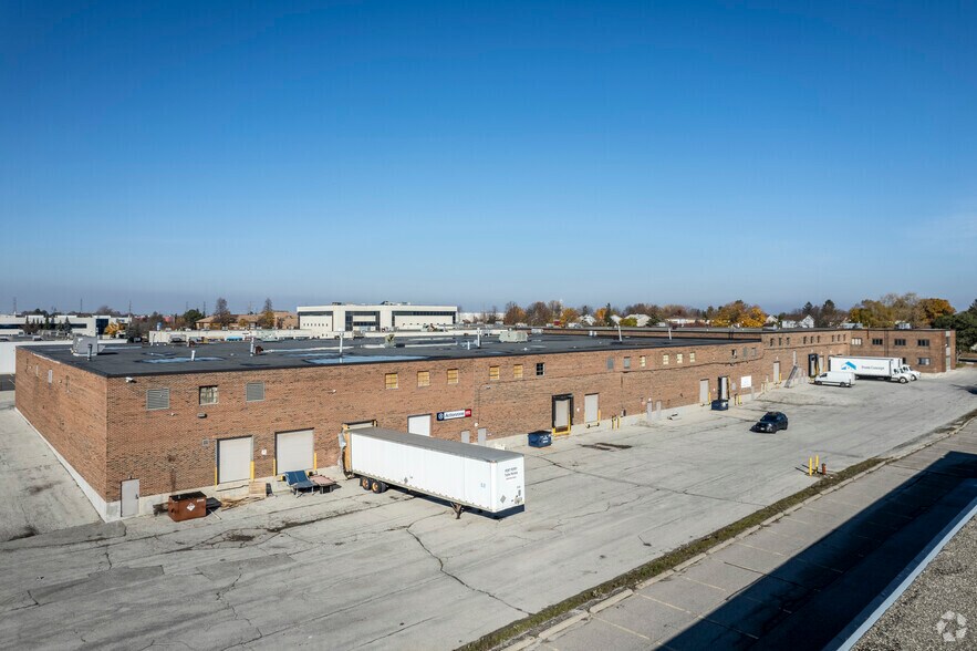 More Photos Of 480 Tapscott Rd, Toronto Warehouse For Lease