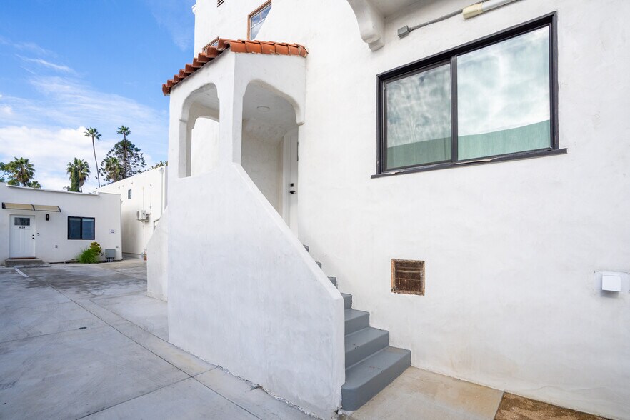 More Photos Of 1637-1639 1/2 Micheltorena St, Los Angeles Apartments For Sale