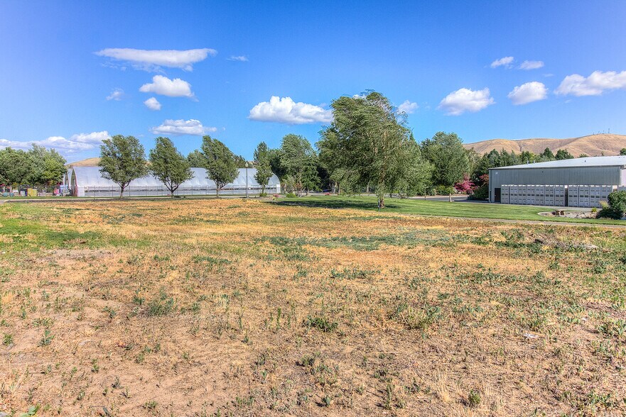 More Photos Of 590 Merlot Dr, Prosser Industrial For Sale