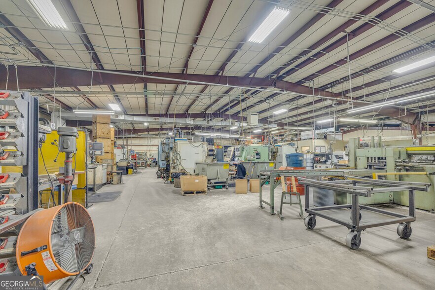 More Photos Of 1957 Clary Connector, Eastanollee Service For Sale