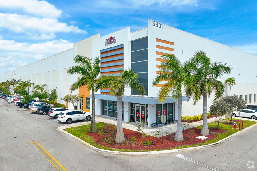 Primary Photo Of 5801 E 10th Ave, Hialeah Warehouse For Lease